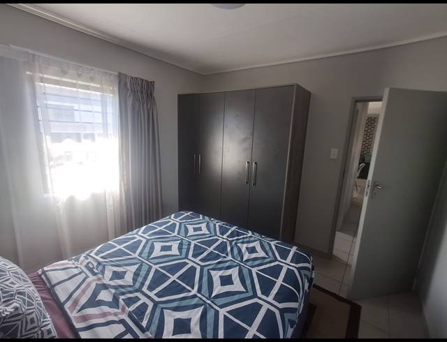 3 BEDROOM FREEHOLD FOR SALE IN ALBERTSDAL